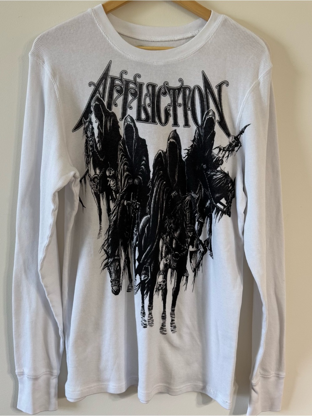 Affliction Men's White Graphic Long-Sleeve Shirt Large  NWT